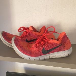 Nike free rn flyknit sneaker